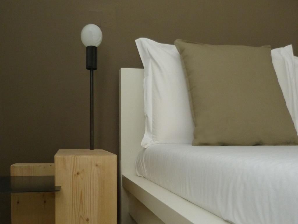 Fontana Rooms Lake Como Room photo