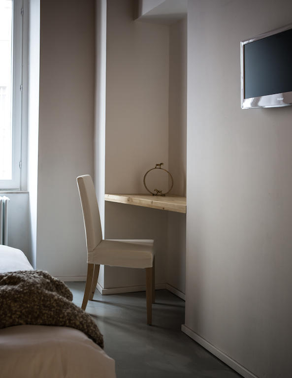 Fontana Rooms Lake Como Room photo