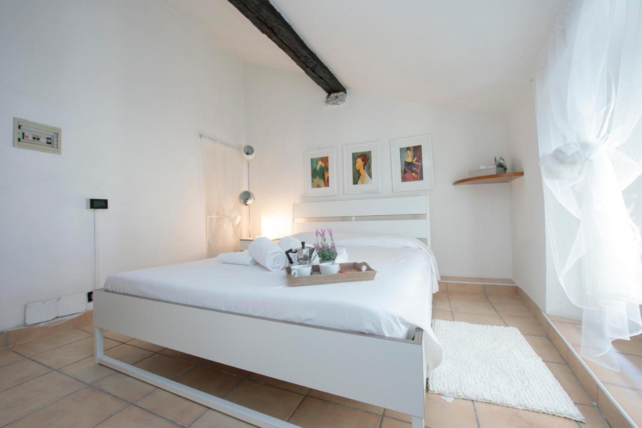 Fontana Rooms Lake Como Room photo
